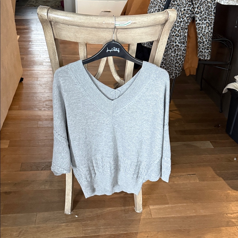 Theme Heather Gray V-Neck Sweater